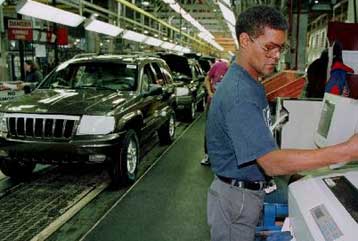 Ενισχύθηκε η μεταποιητική δραστηριότητα στις ΗΠΑ το Μάιο