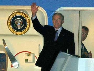 Αμετάβλητη η πολιτική του Τζορτζ Μπους υπέρ του ισχυρού δολαρίου