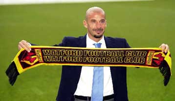 Τα ονόματα των Βιάλι και Ντεσάμπ εξετάζει ο Ολυμπιακός για την τεχνική ηγεσία