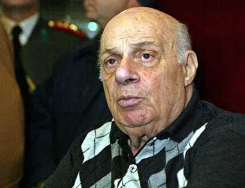 Απέρριψε ο Ντενκτάς τα μέτρα στήριξης της Κομισιόν υπέρ των τουρκοκυπρίων