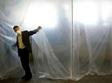 Σε ύφεση περνά σύντομα η παγκόσμια επιδημία SARS, ανακοίνωσε αξιωματούχος του ΠΟΥ