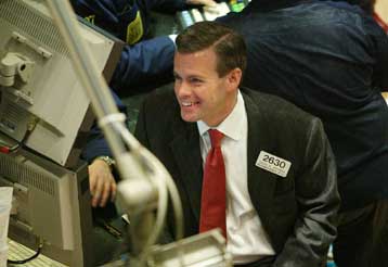 Ανοδος για Nasdaq και Dow Jones στο κλείσιμο της Πέμπτης