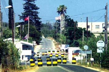 Ανησυχία για τις κινήσεις των κατοχικών δυνάμεων στην Πράσινη Γραμμή της Κύπρου