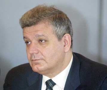 Εκτός επιχειρηματικής ηθικής το κλείσιμο της Palco, λέει ο κυβερνητικός εκπρόσωπος