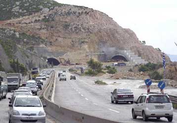 Αλλαγές από τη Δευτέρα στην κυκλοφορία σε τρεις οδικούς άξονες της Αττικής