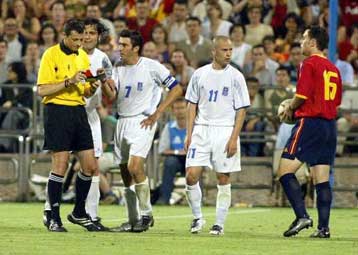 Ελπίδες πρόκρισης με «χρυσό» γκολ Γιαννακόπουλου