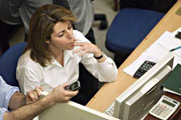 Επικίνδυνος ο αέρας και στους εσωτερικούς χώρους, λόγω τσιγάρου και υπολογιστών