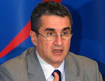 Πιθανότητα λύσης του ζητήματος των πολιτικών προσφύγων που ζουν στην ΠΓΔΜ