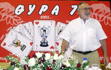 Δέσμευση για ηχηρές μεταγραφές και κάλεσμα για ενίσχυση της ομάδας από τον Σ.Κόκκαλη