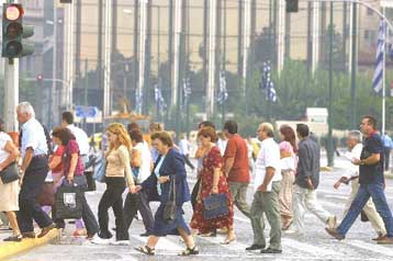 Κορυφαίο πρόβλημα η διαπλοκή, αλλά δεν αντιμετωπίζεται, σύμφωνα με δημοσκόπηση