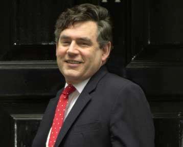 Οι Βρετανοί εμπιστεύονται περισσότερο τον υπουργό Οικονομικών στο θέμα του ευρώ