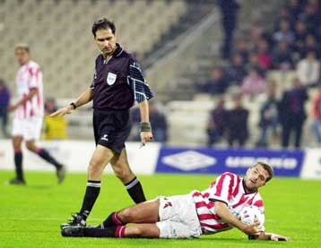 Επαφές Λούβαρη με τον μάνατζερ του Ζε Ελίας για τη λύση του συμβολαίου του