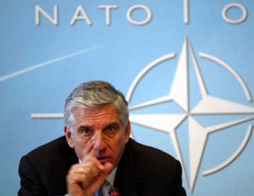Ικανοποίηση εκφράζει ο Γ.Παπαντωνίου για τη νέα δομή διοίκησης του ΝΑΤΟ