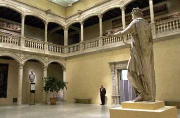 Σημαντική μείωση των κρατικών ενισχύσεων στους πολιτιστικούς φορείς προωθούν οι ΗΠΑ