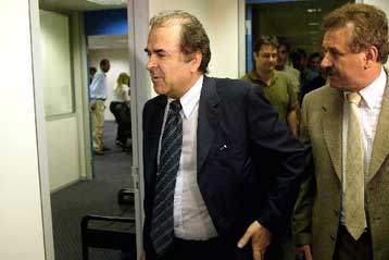 Δεν βλέπει φως στην άκρη του τούνελ ο ΠΑΟΚ – Χρόνο ζητά ο Μπατατούδης