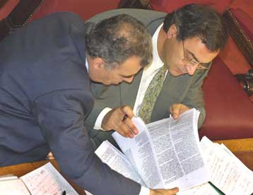 Πρόωρη συνταξιοδότηση με βαρέα και ανθυγιεινά και για τους δημοσίους υπαλλήλους