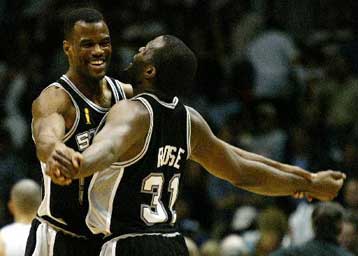 Μία… ανάσα από τον τίτλο οι Σπερς