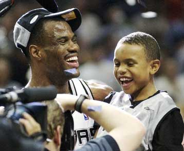 Τον τίτλο του ΝΒΑ κατέκτησαν οι Σπερς, νικώντας 88-77 τους Νιου Τζέρσεϊ Νέτς