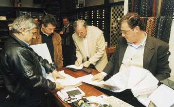 Στο «μικροσκόπιο» της Εφορίας τα βιβλία μεγάλων εταιρειών και ελεύθερων επαγγελματιών