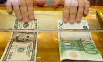 Διατηρεί τα κέρδη του το ευρώ, σταθερά πάνω από τα 1,18 δολάρια