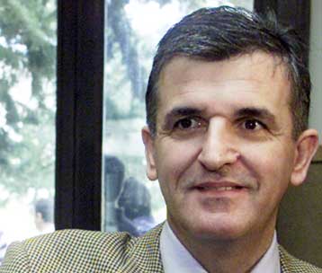 Ο αλβανικός εθνικισμός το κύριο πρόβλημα των Βαλκανίων, κατά τον Σβέτοζαρ Μάροβιτς