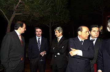 Επιφυλάξεις Καραμανλή για τις προτεινόμενο σχέδιο του ευρωπαϊκού Συντάγματος