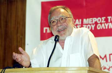 Πυρά Κόκκαλη κατά Βαρδινογιάννη και ανησυχία για το στόχο των 100.000 μελών