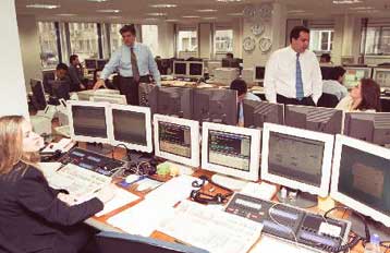 Αύξηση 16,3% στο έλλειμμα του ισοζυγίου τρεχουσών συναλλαγών στο τετράμηνο