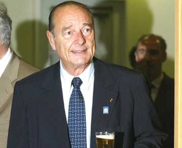 Η Γαλλία δεν θα δεχθεί τις προτάσεις της Κομισιόν για τη νέα ΚΑΠ, δηλώνει ο Ζ.Σιράκ