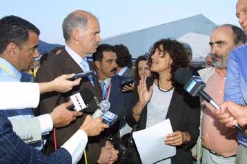 Ψήφισμα με τα αιτήματά τους επέδωσε αντιπροσωπεία διαδηλωτών στον Γ.Παπανδρέου