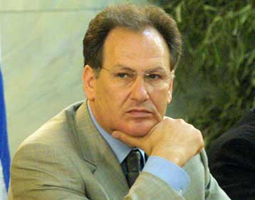 Πρωτοβουλία Λαλιώτη με στόχο τη συσπείρωση των κορυφαίων στελεχών του ΠΑΣΟΚ