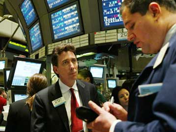 Πτώση για Nasdaq και Dow Jones στο κλείσιμο της Δευτέρας