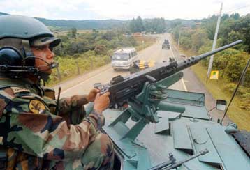 Τουλάχιστον 13 Κολομβιανοί στρατιώτες νεκροί σε ενέδρα ανταρτών στα βόρεια της χώρας