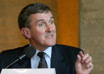 Αρνητικός στο θέμα της επιστροφής των Γλυπτών εμφανίζεται πάλι ο Νιλ ΜακΓκρέγκορ