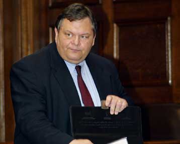 Ο ανασχηματισμός μπορεί να λειτουργήσει ως νέα αφετηρία, εκτιμά ο Ευ.Βενιζέλος