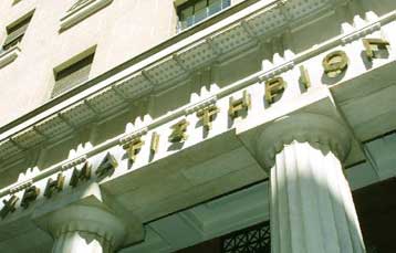 Εκτός ταμπλό οδεύει η μετοχή της Hellas Can μετά τη δημόσια προσφορά της Crown