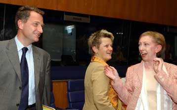 Γαλλία και Βρετανία χαιρετίζουν τη συμφωνία για την ΚΑΠ – Αντιδράσεις στη Γερμανία