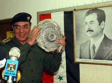 Διαψεύδει τα περί σύλληψής του ο άλλοτε υπουργός Τύπου του Ιράκ