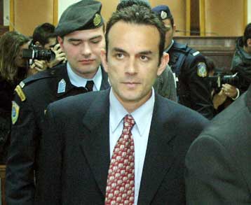 Μάρτυρες υπεράσπισης του Κώστα Καρατσώλη την Παρασκευή στη δίκη της 17Ν