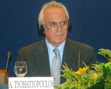 Νέα πορεία του ΠΑΣΟΚ μετά τη λήξη της ελληνικής προεδρίας διαβλέπει ο Τσοχατζόπουλος