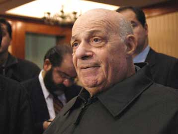 Ακόμη μία ολομέτωπη επίθεση Ντενκτάς κατά της Ένωσης για την ένταξη της Λευκωσίας