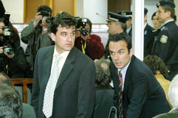 «Ποτέ δεν έβγαλα ταυτότητα στην Ελλάδα» ισχυρίστηκε ο Αλ.Γιωτόπουλος στη δίκη