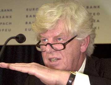 Περιορίζονται οι φόβοι για αποπληθωρισμό στην ευρωζώνη