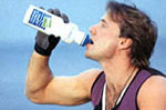 Επικίνδυνη η υπερκατανάλωση υγρών κατά τη διάρκεια της γυμναστικής