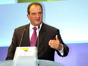 Στηρίξαμε την ελληνική προεδρία, δήλωσε ο πρόεδρος της ΝΔ σε ομιλία του στο Λονδίνο