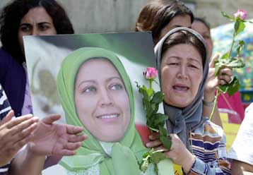 Ελεύθερη με εγγύηση αφέθηκε η σύζυγος του ηγέτη της Μουτζαχεντίν Χάλκ