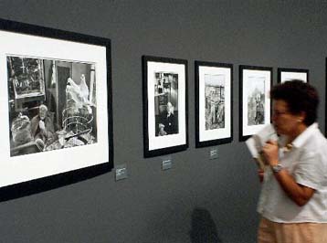 Φωτογραφίες του Ανρί Καρτιέ Μπρεσόν από τις 9 Ιουλίου στο Μουσείο Μπενάκη