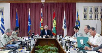 Στην αναδιοργάνωση του διοικητικού τομέα των Ενόπλων Δυνάμεων προχωρά το ΥΠΕΘΑ