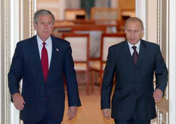 Να διακόψει την παροχή πυρηνικών πρώτων υλών στο Ιράν ζήτησαν από τη Ρωσία οι ΗΠΑ