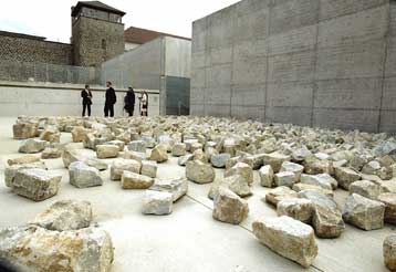 Φρουρό σε ναζιστικό στρατόπεδο της Αυστρίας συνέλαβαν οι αμερικανικές Αρχές